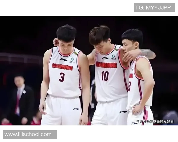 新疆主场轻松战胜四川赵睿因伤缺阵哈雷尔贡献17分7篮板表现出色